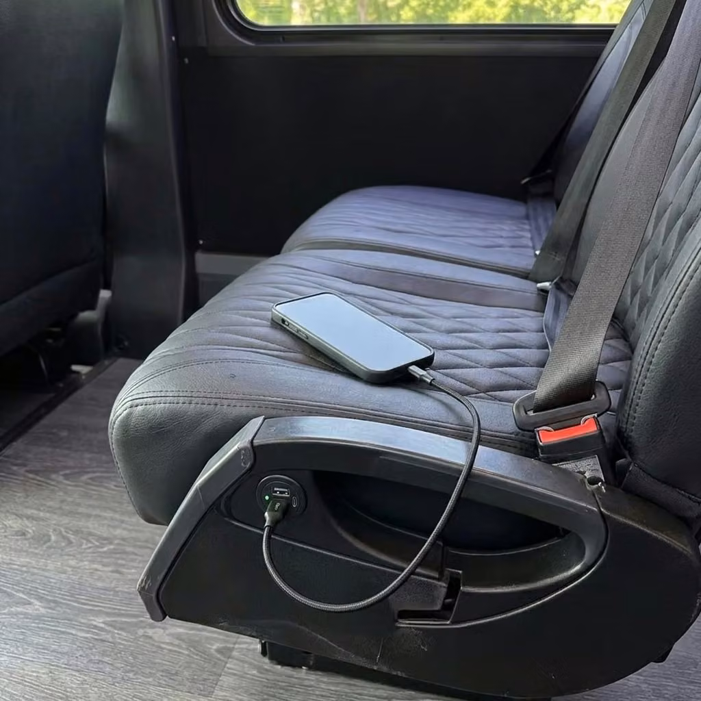 bettendorf 20 passenger minibus usb charging
