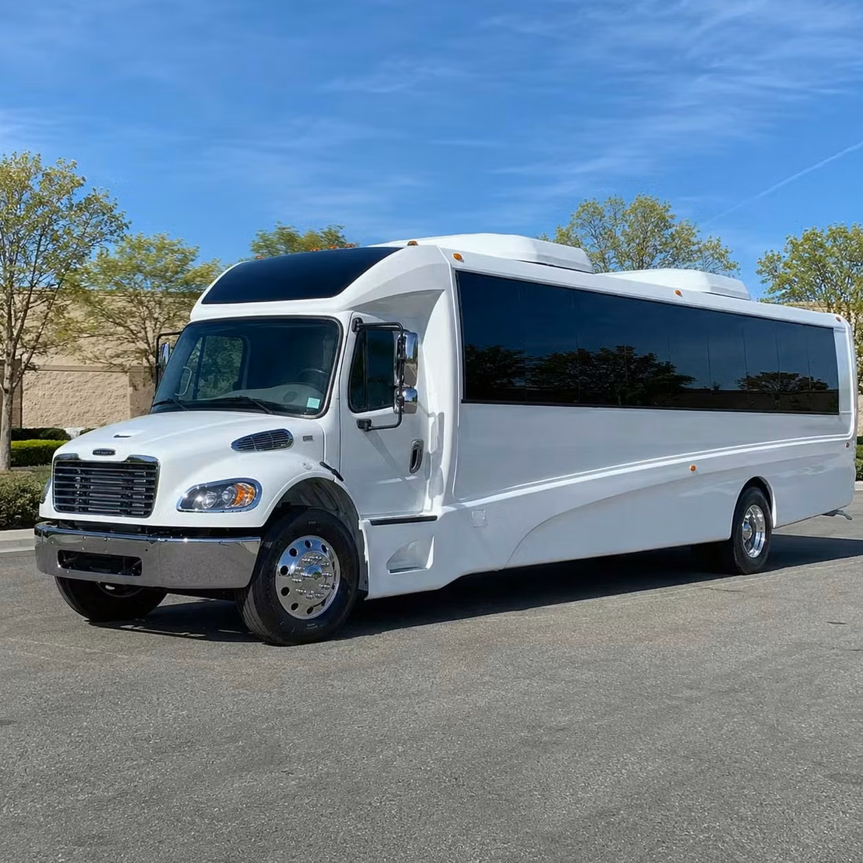 bettendorf 28 passenger minibus rental