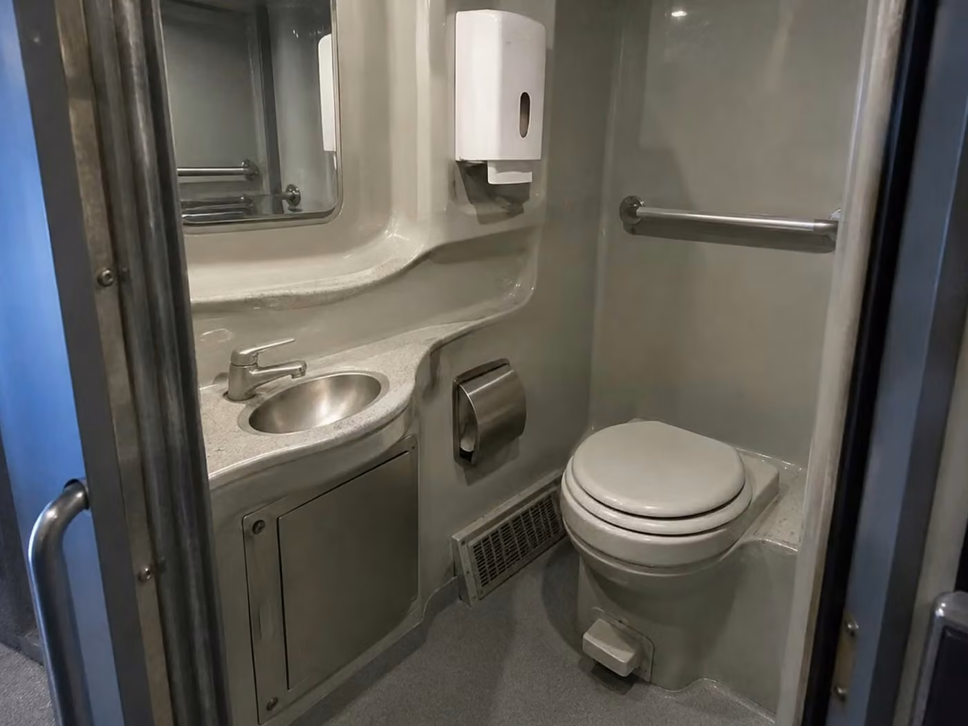 bettendorf 56 passenger charter bus onboard restroom