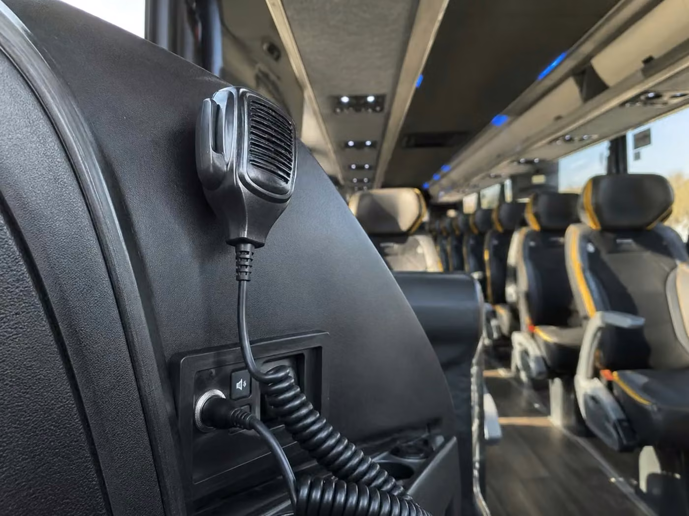 bettendorf 56 passenger charter bus pa system