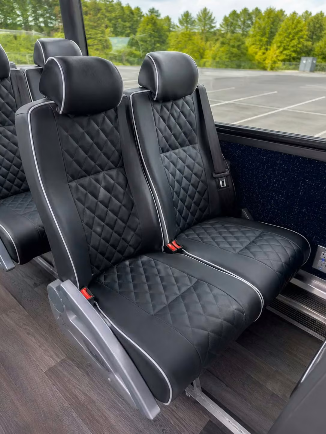 bettendorf 56 passenger charter bus reclining seats