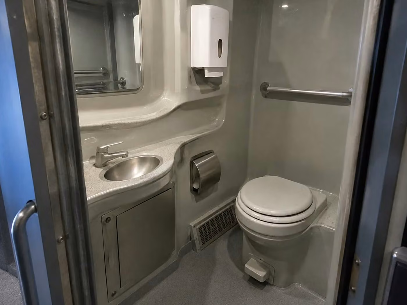 bettendorf charter bus onboard restroom