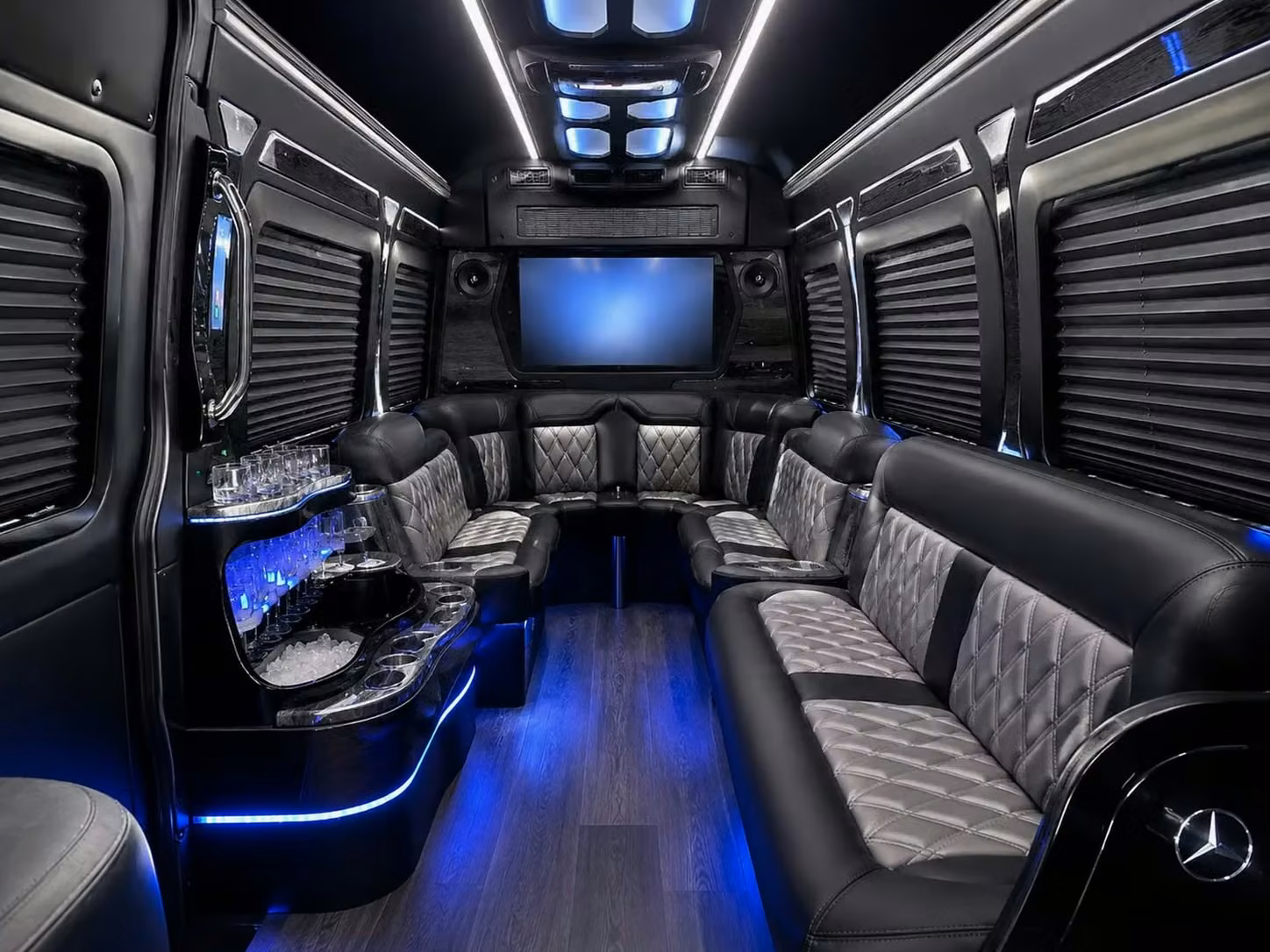 bettendorf charter bus rentals for weddings corporate events and more in bettendorf
