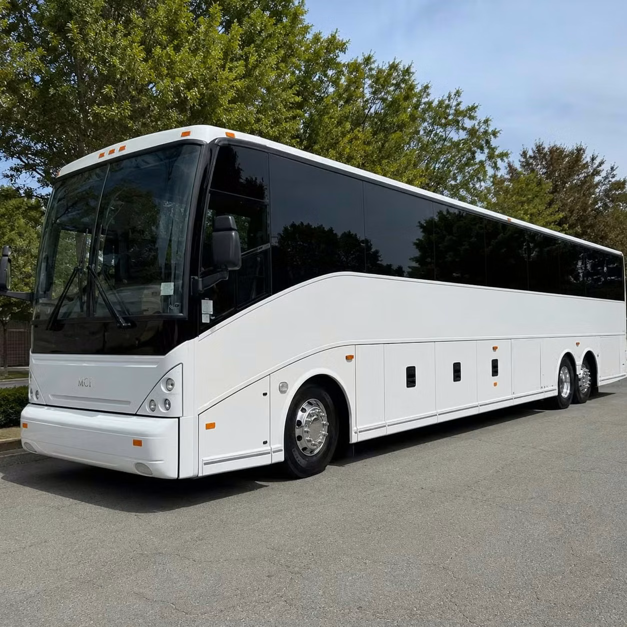 bettendorf corporate event bus rentals for bettendorf team building and dinners