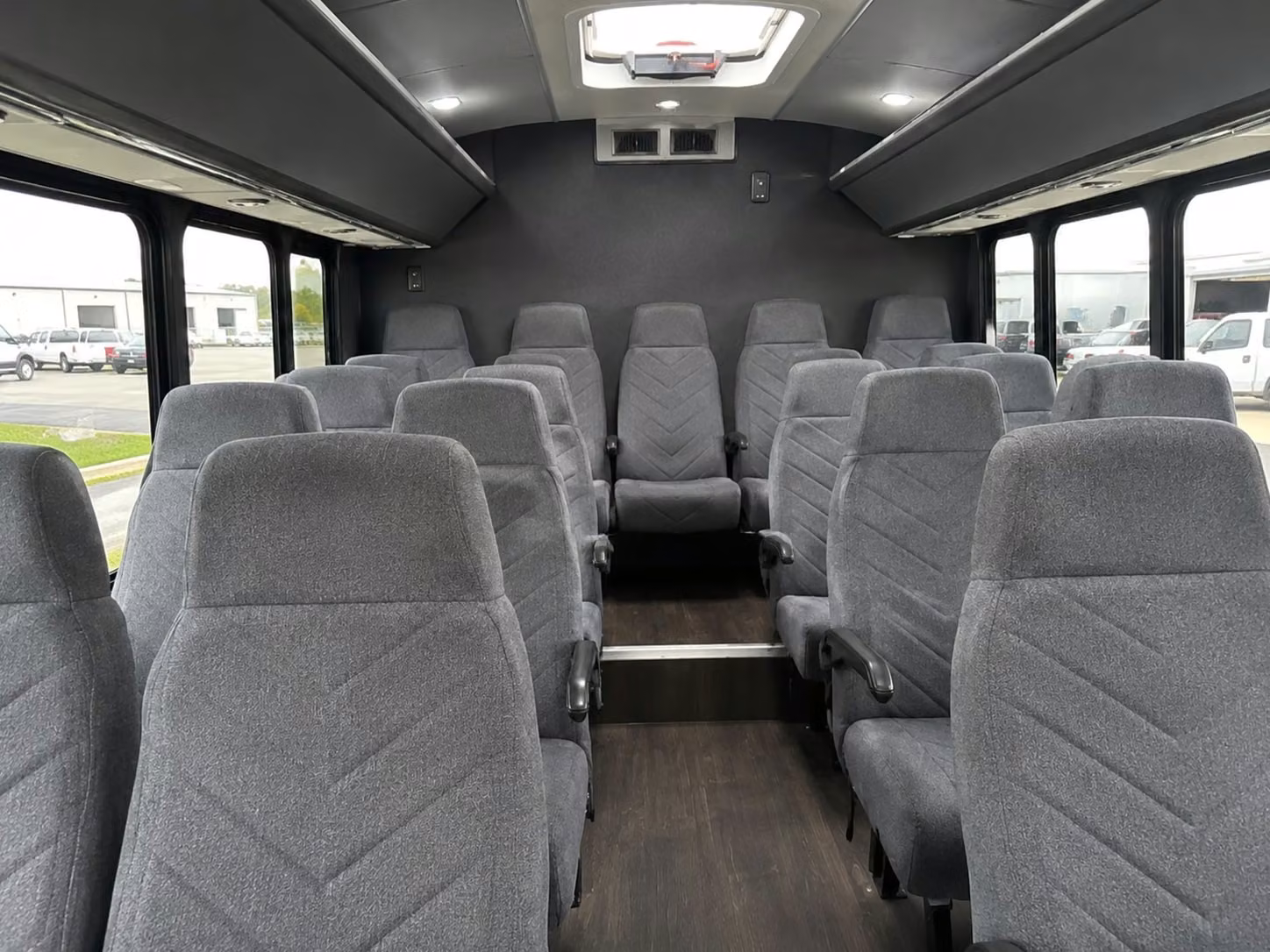 bettendorf minibus interior 1
