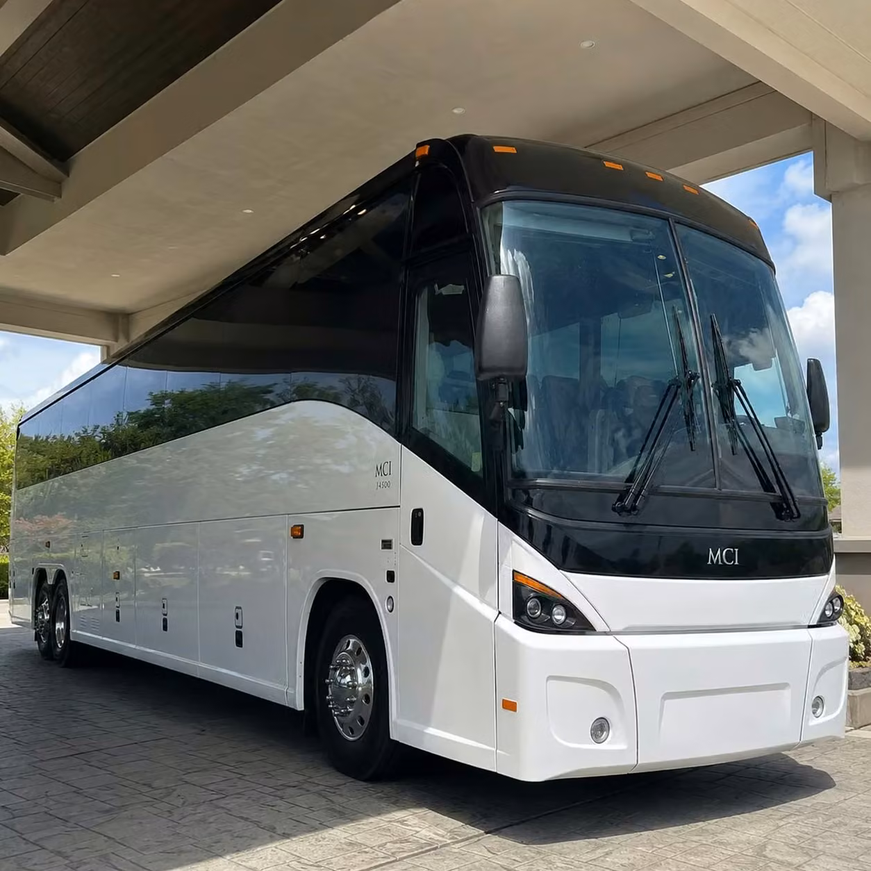 bettendorf modern private bus rentals for banquets